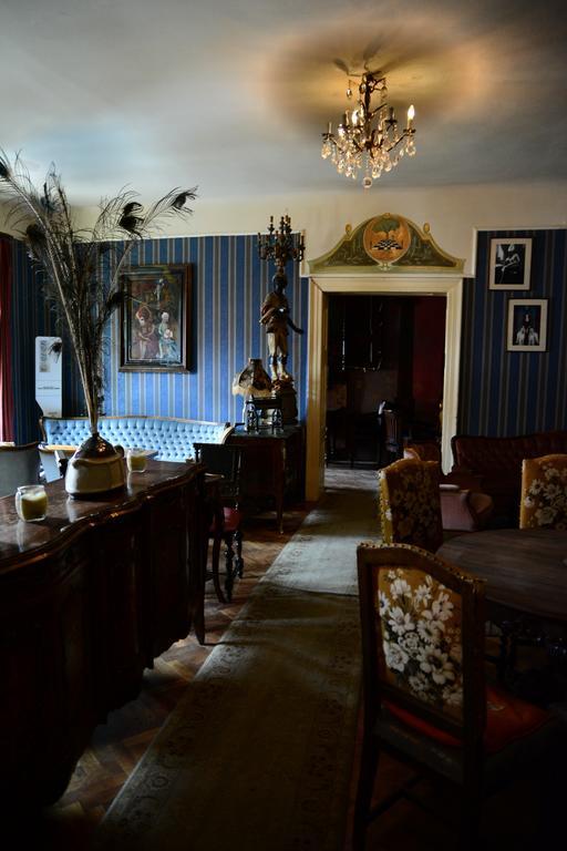 Hostel Pangeea シビウ エクステリア 写真